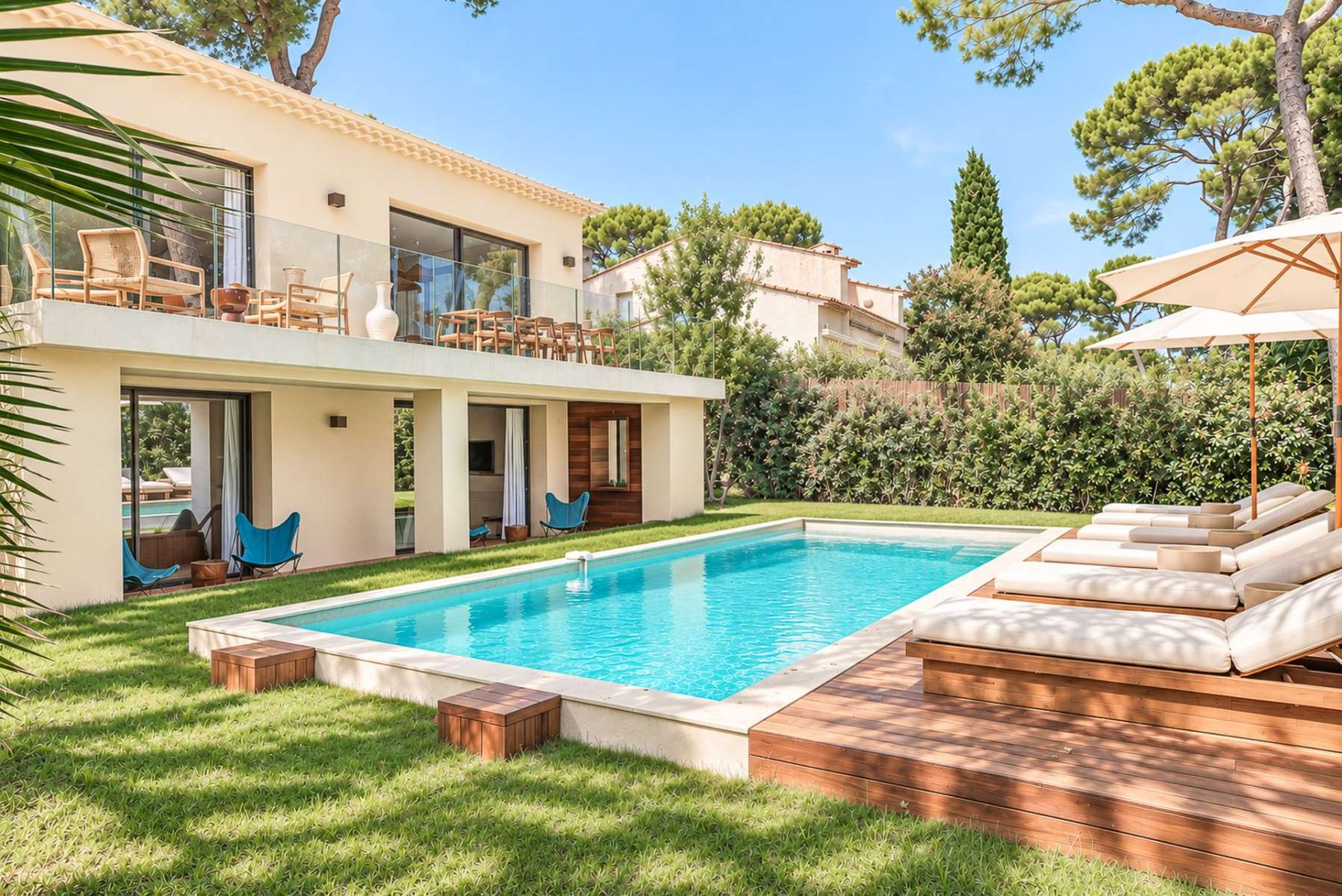 Élégante Villa avec Piscine au Cap d’Antibes