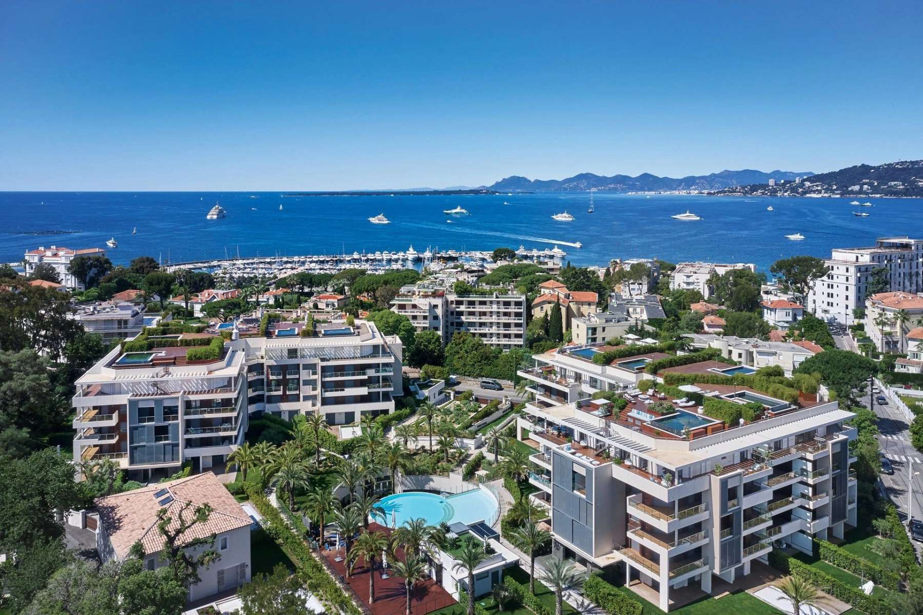 Appartement vue mer dans une résidence de luxe au Cap d'Antibes