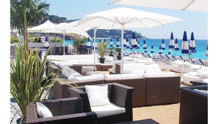 Пляж Ниццы «Plage Beau Rivage» в числе самых лучших на Лазурном берегу