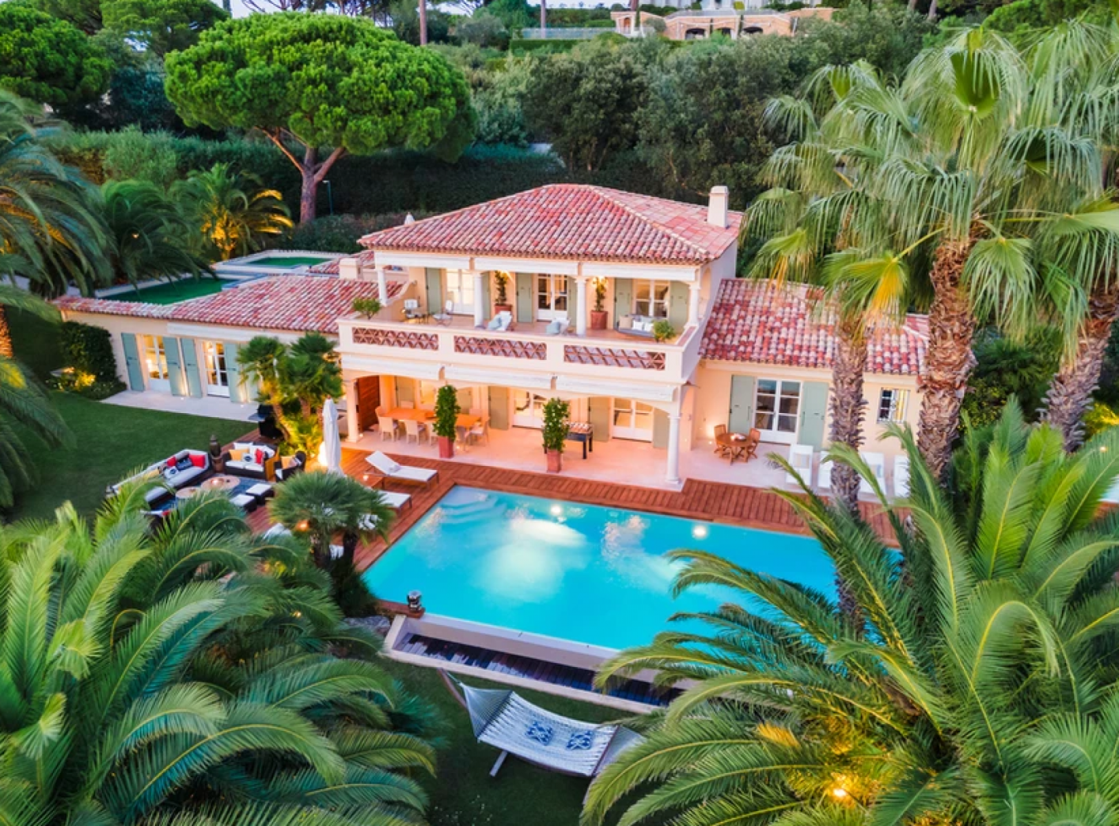 Exclusive property in Saint-Tropez 500 m from the sea
