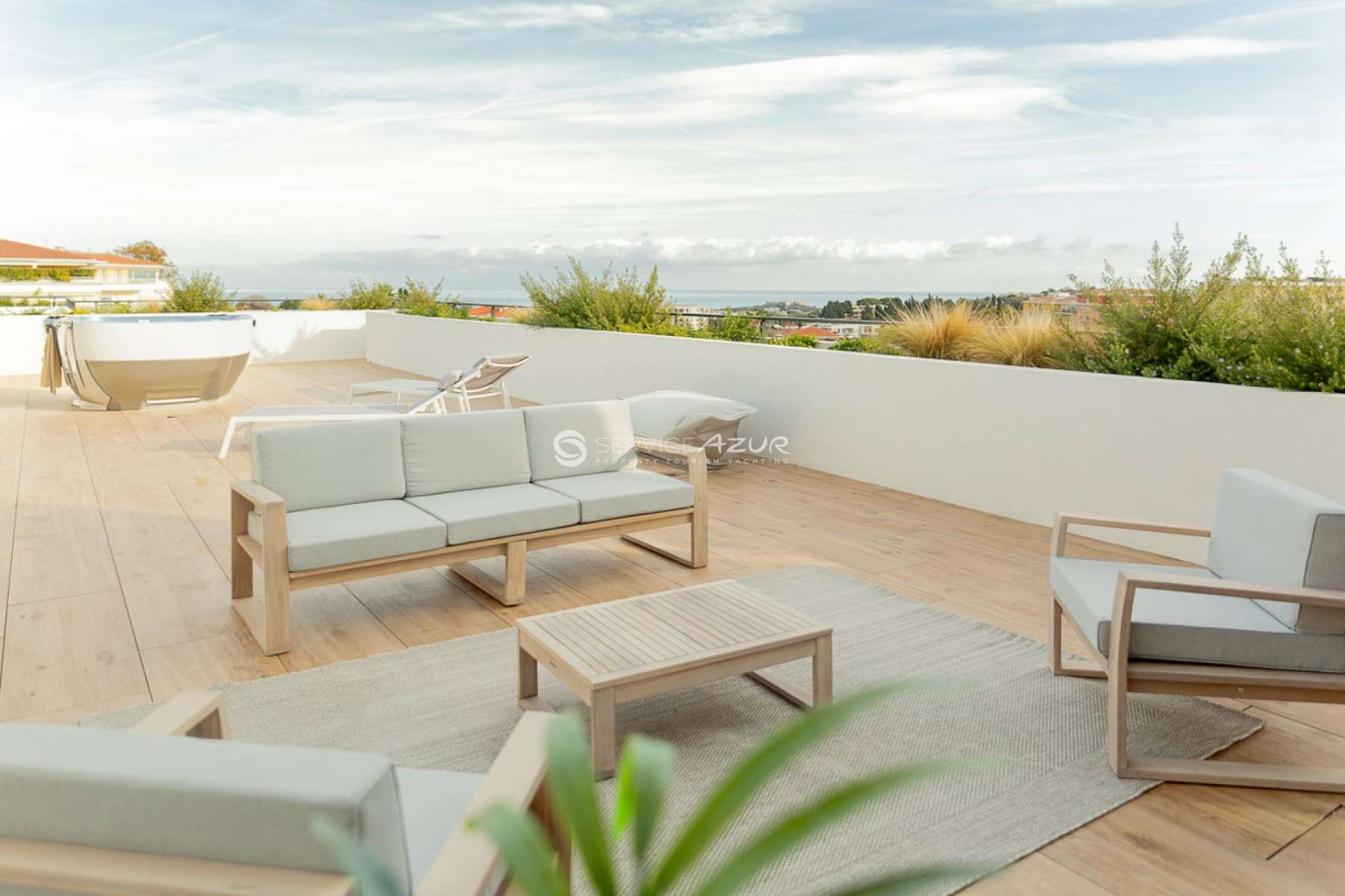 Rooftop Apartment in Newly Build Residence in Antibes