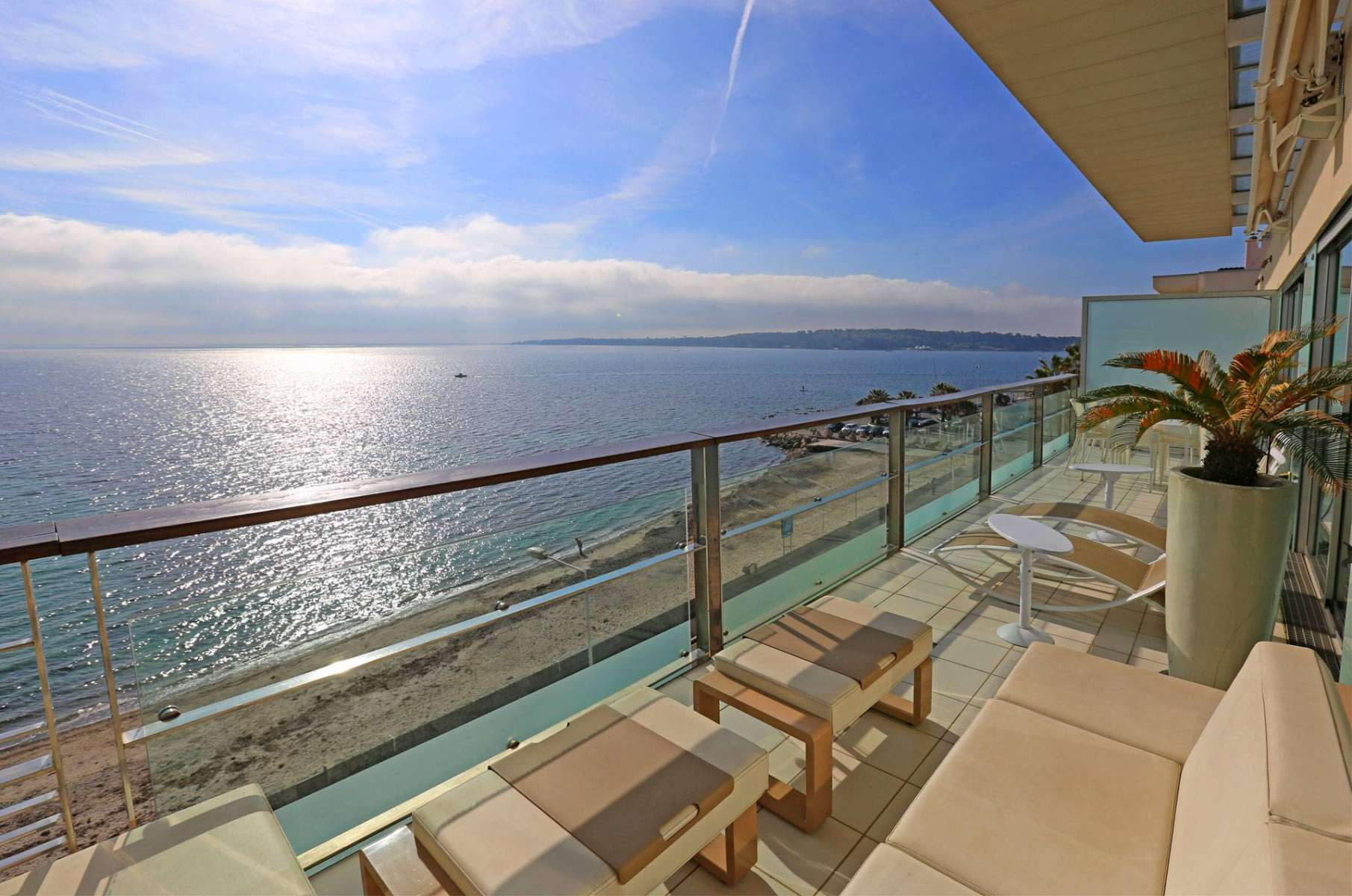 Аренда апартаментов рядом с морем в Cannes