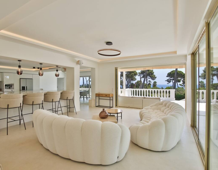 Современная вилла с видом на море в самом центре Кап д'Антиб - ref 3478