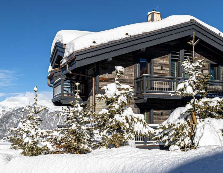 Chalet de luxe à Courchevel à quelques mètres des pistes - ref 4607