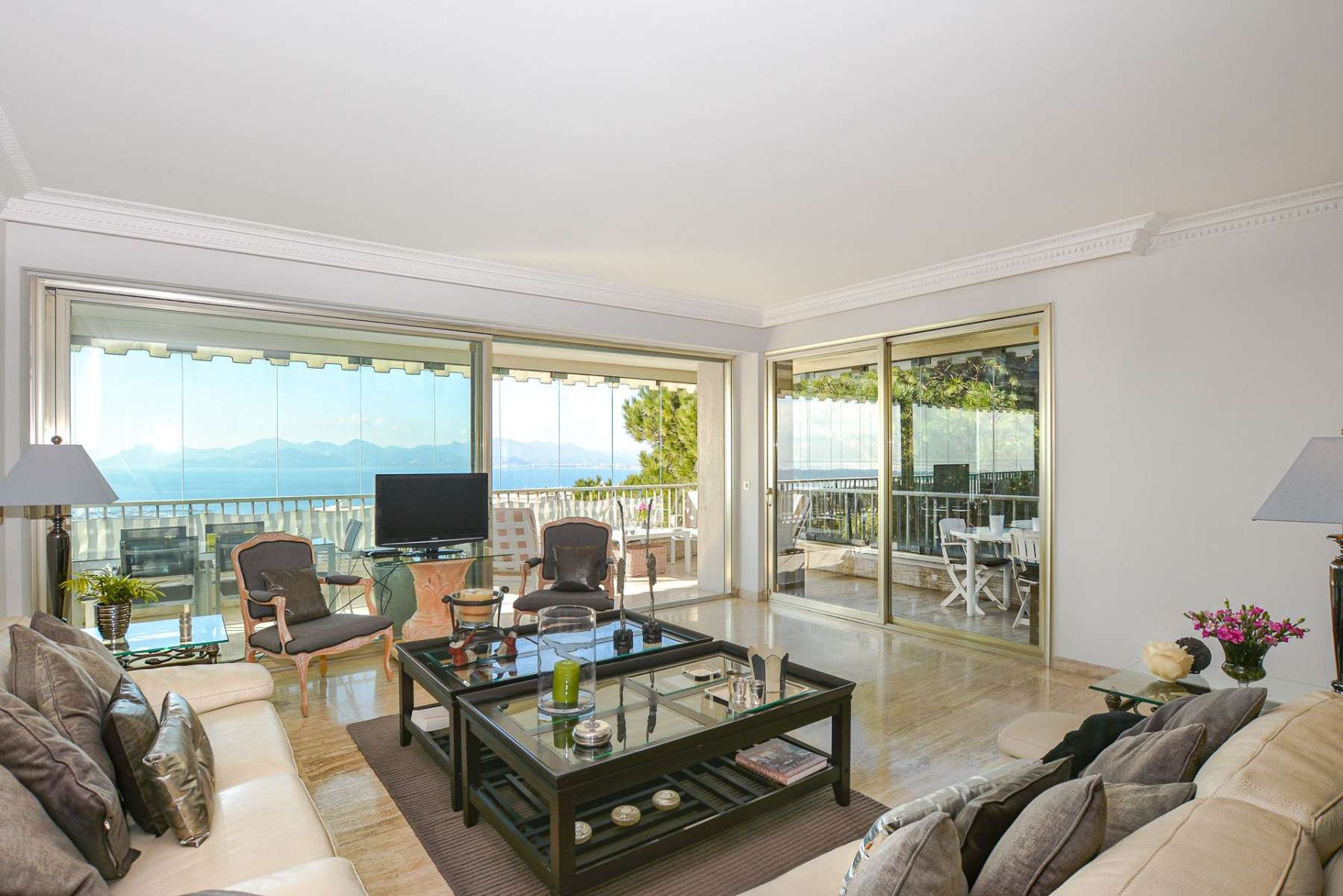 Sea view apartment in Cannes Californie