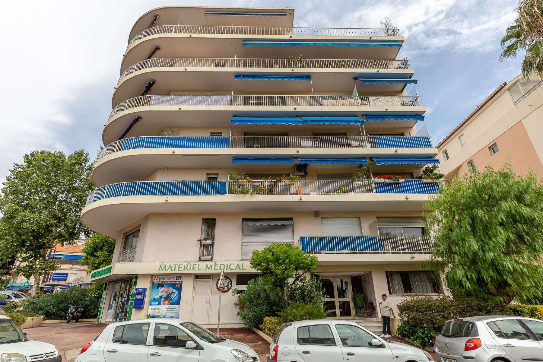 Two-bedroom apartment in Cannes, Carnot area, close to all amenities