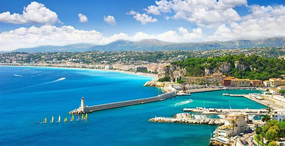 Итоги первых двух месяцев туристического сезона на Лазурном берегу.