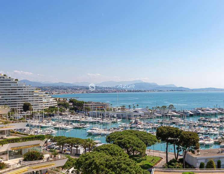 Апартаменты с панорамным видом на море в Marina Baie des Anges - ref 6004