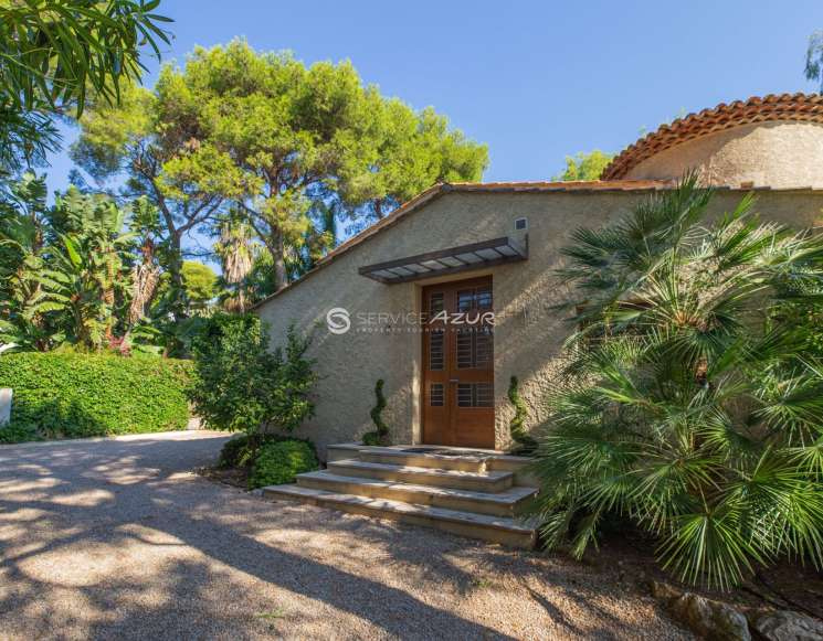 Lovely villa at Saint-Jean-Cap-Ferrat - ref 1071