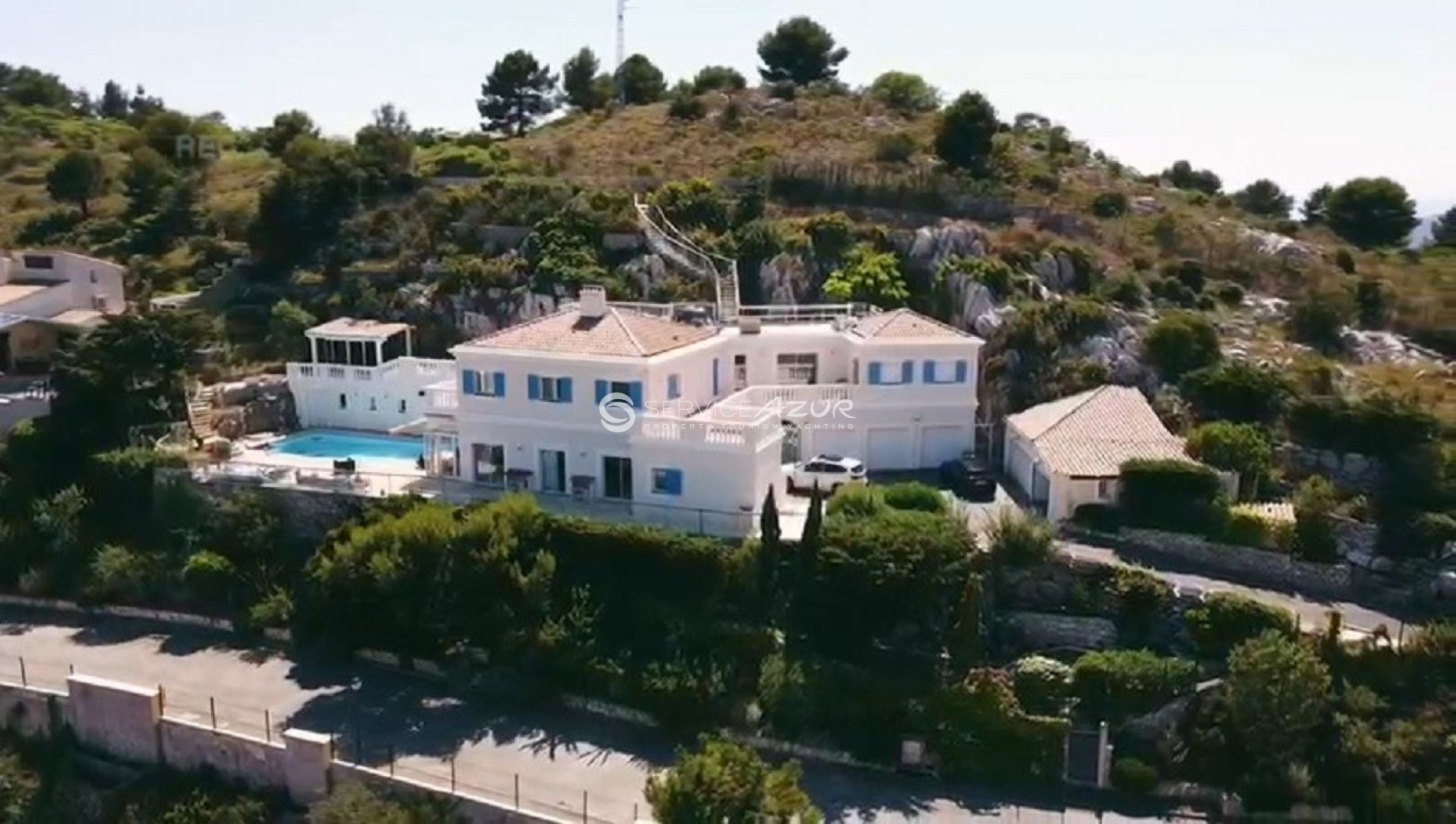 Villa sur une colline à La Turbie avec vue sur la mer et Monaco