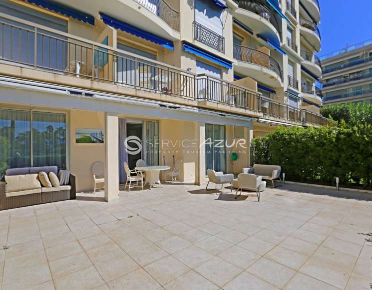 Sale modern apartment in Cannes Croisette - ref 5311