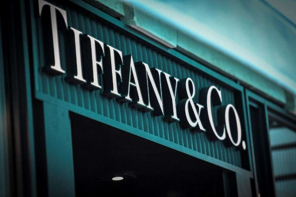 Французская компания LVMH покупает Tiffany&Co за 16 миллиардов долларов
