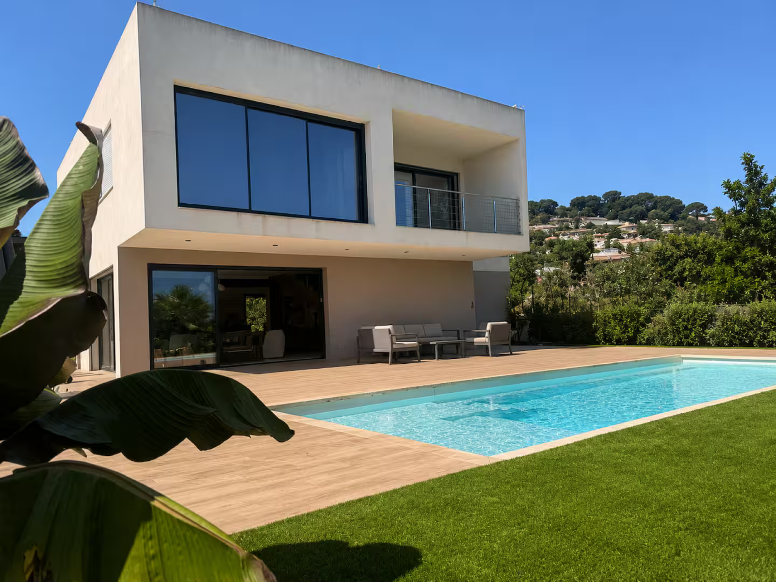 Villa Luna — Élégante villa contemporaine à Cagnes-sur-Mer