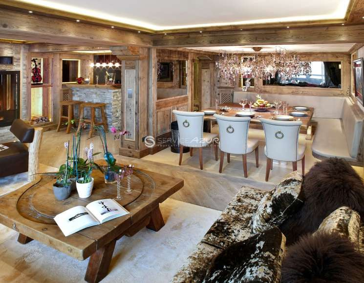 Chalet au cœur de la station de ski de Courchevel à 150 mètres des pistes - ref 4609