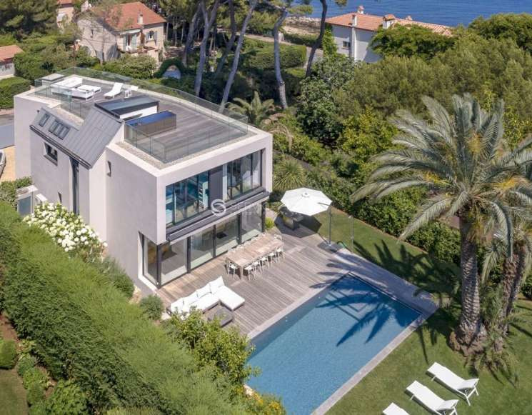 Новая вилла у пляжа Ля Гаруп на Кап д’Антиб - ref 3474