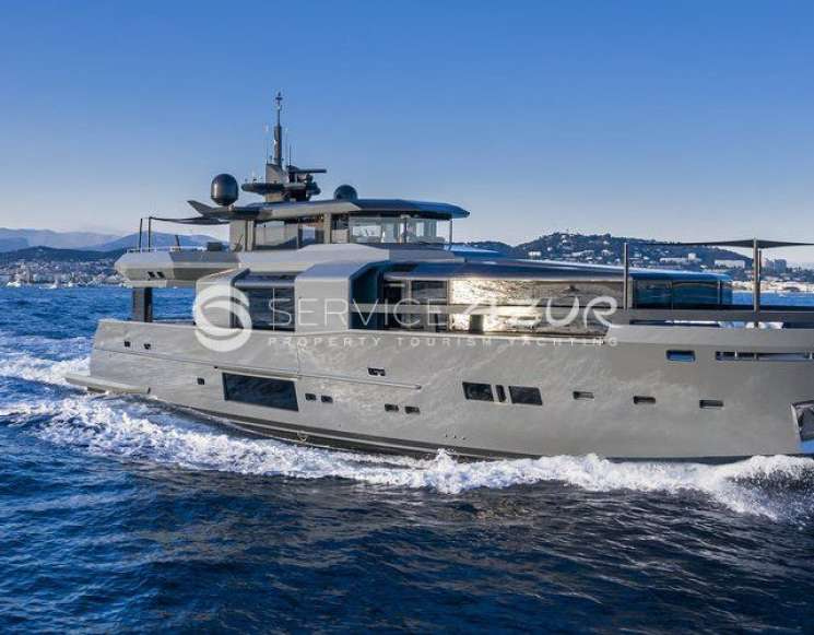 Аренда яхты Arcadia 105, 32 метра