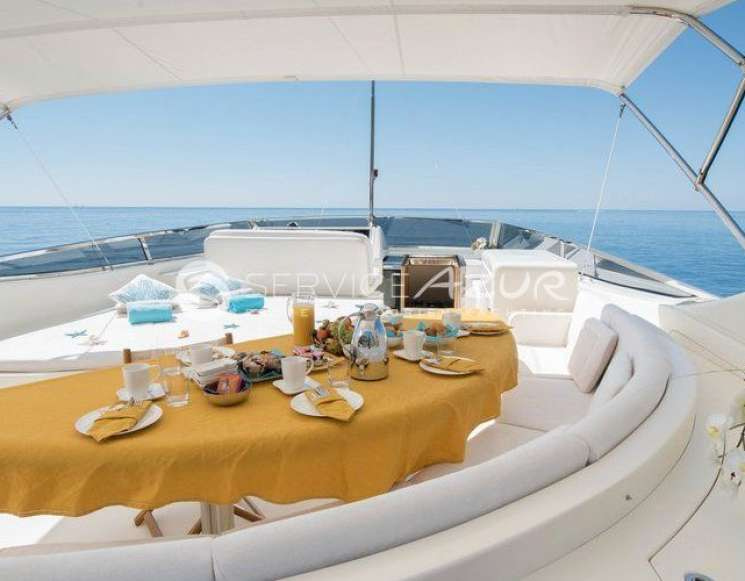 Аренда яхты Falcon 86