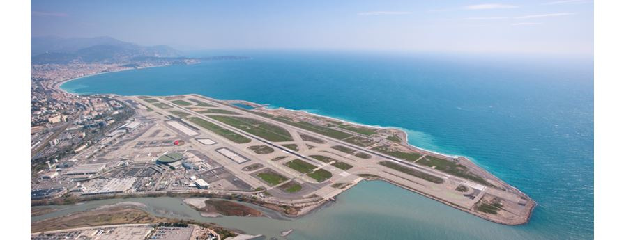 Ницца - самый популярный маршрут в Европе для частных полетов