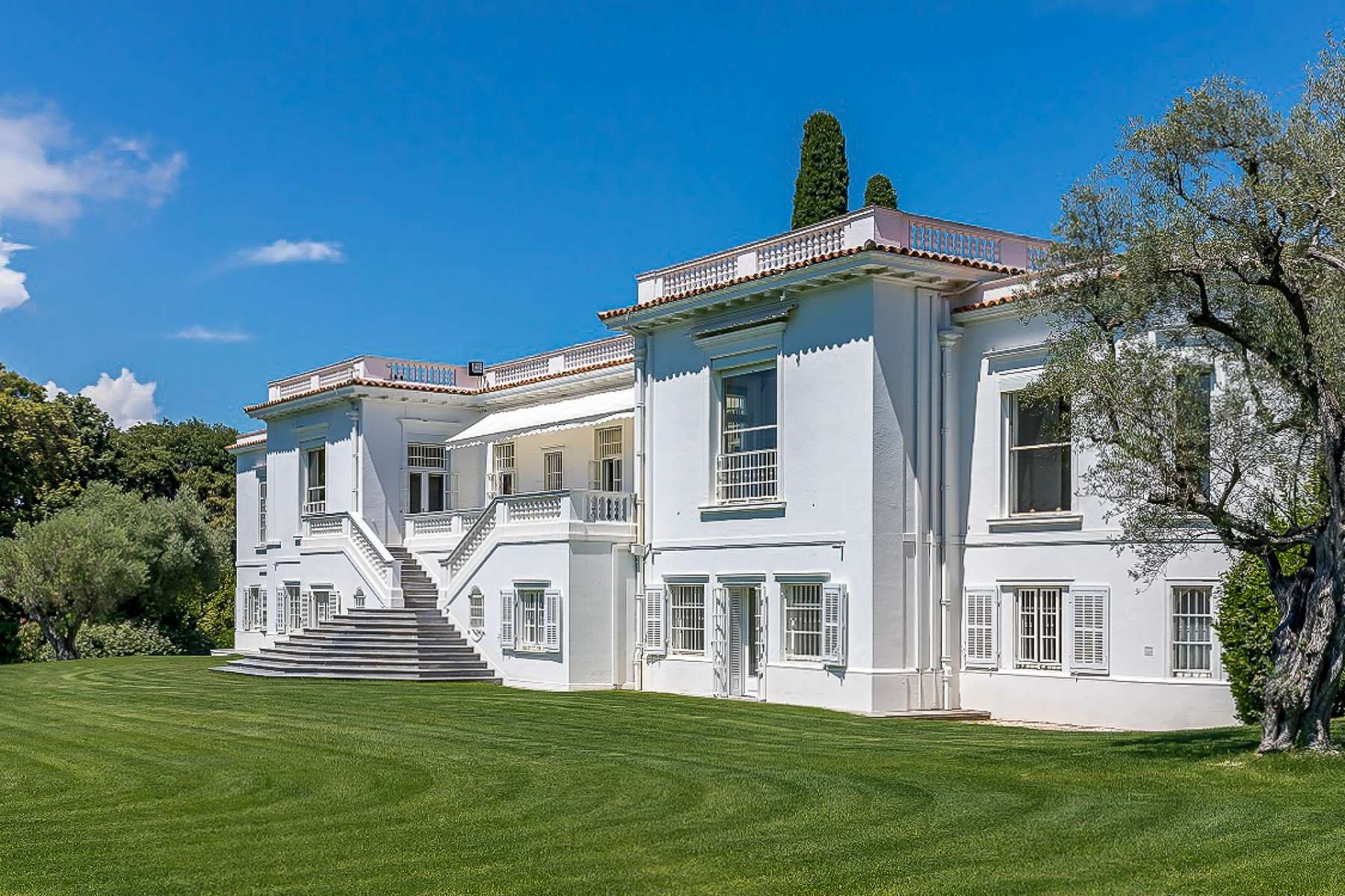 Exclusive Estate with 4.5-Hectare Park on Cap d’Antibes