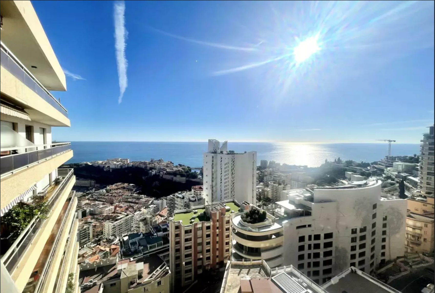 One-Bedroom Apartment with Sea View in Monaco