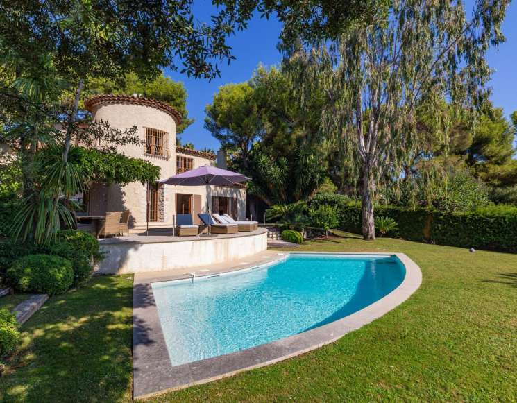 Lovely villa at Saint-Jean-Cap-Ferrat - ref 1071
