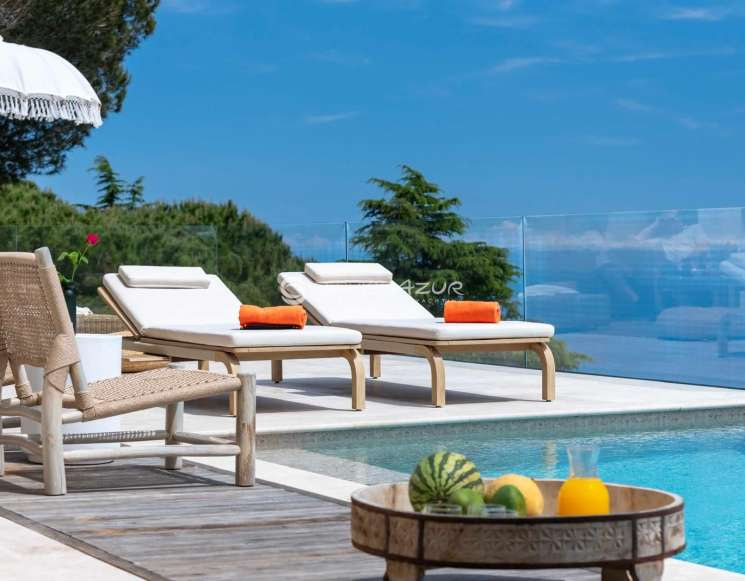 Villa à La Turbie avec vue imprenable sur Monaco et la Méditerranée - ref 3070