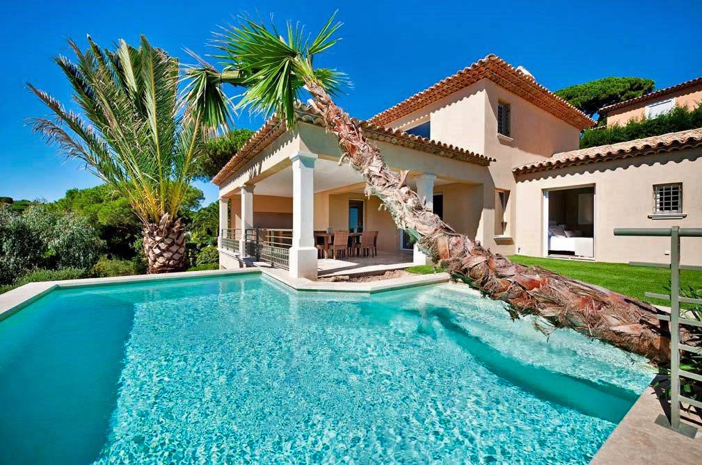 Villa neuve avec vue mer à Saint-Maxime à louer
