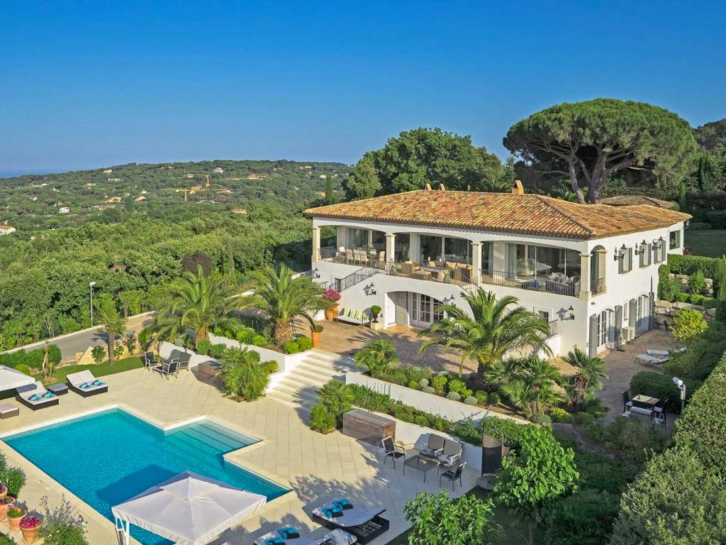 Luxury sea view villa walking distance from the beaches and the center of St-Tropez