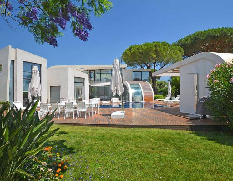 Villa in Saint-Tropez a 5-minute walk to a beach - ref 2318
