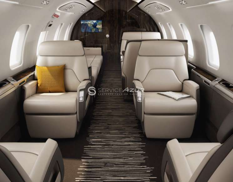 Bombardier Challenger 650