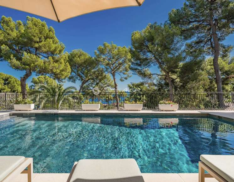 5-bedroom Villa in Cap d'Antibes Walking Distance of the Salis and Garoupe Beaches -&nbsp;ref&nbsp;3483