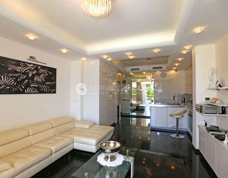 Sale modern apartment in Cannes Croisette - ref 5311