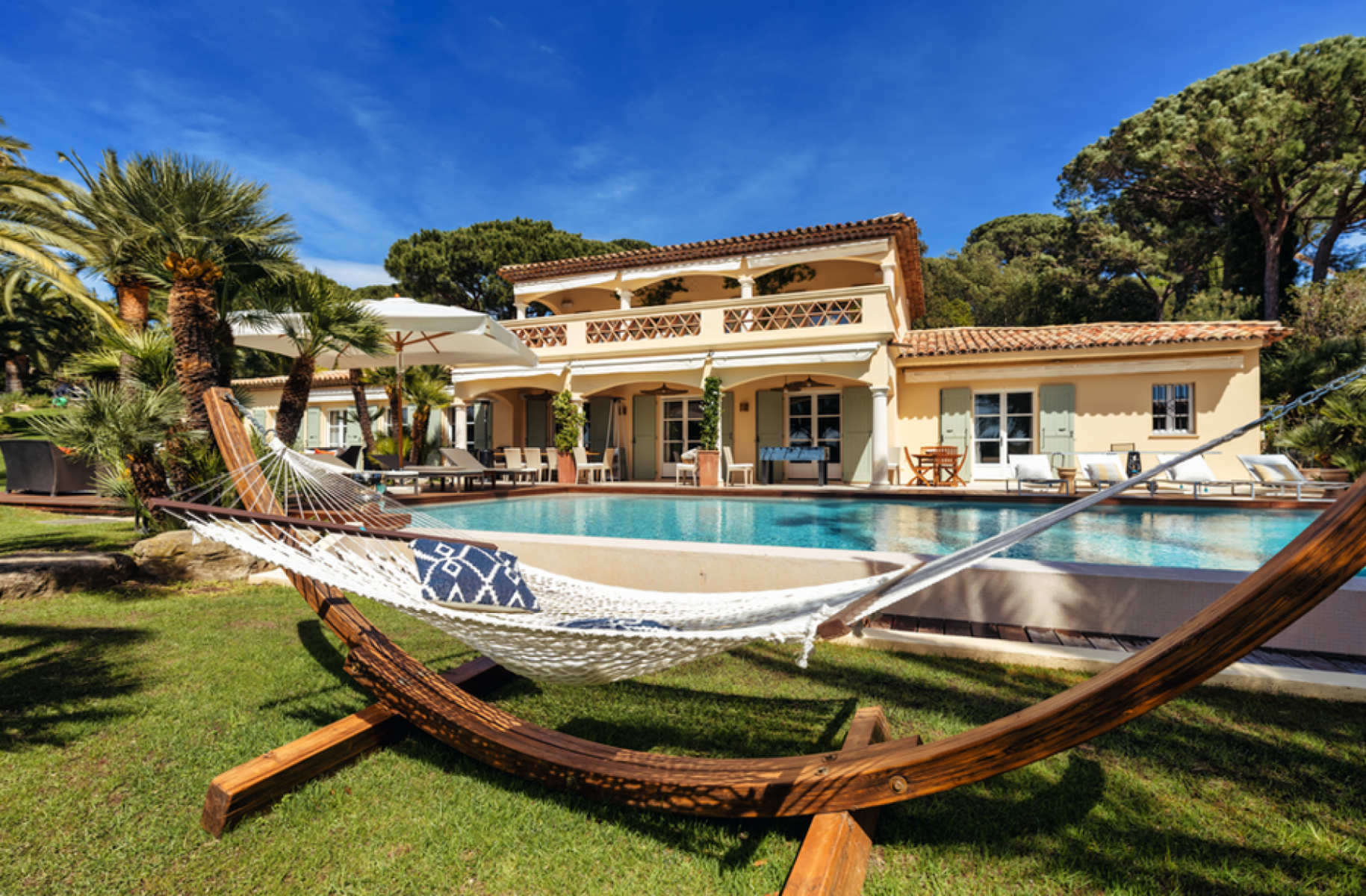 Saint-Tropez Villa with Modern Design and Sea Views