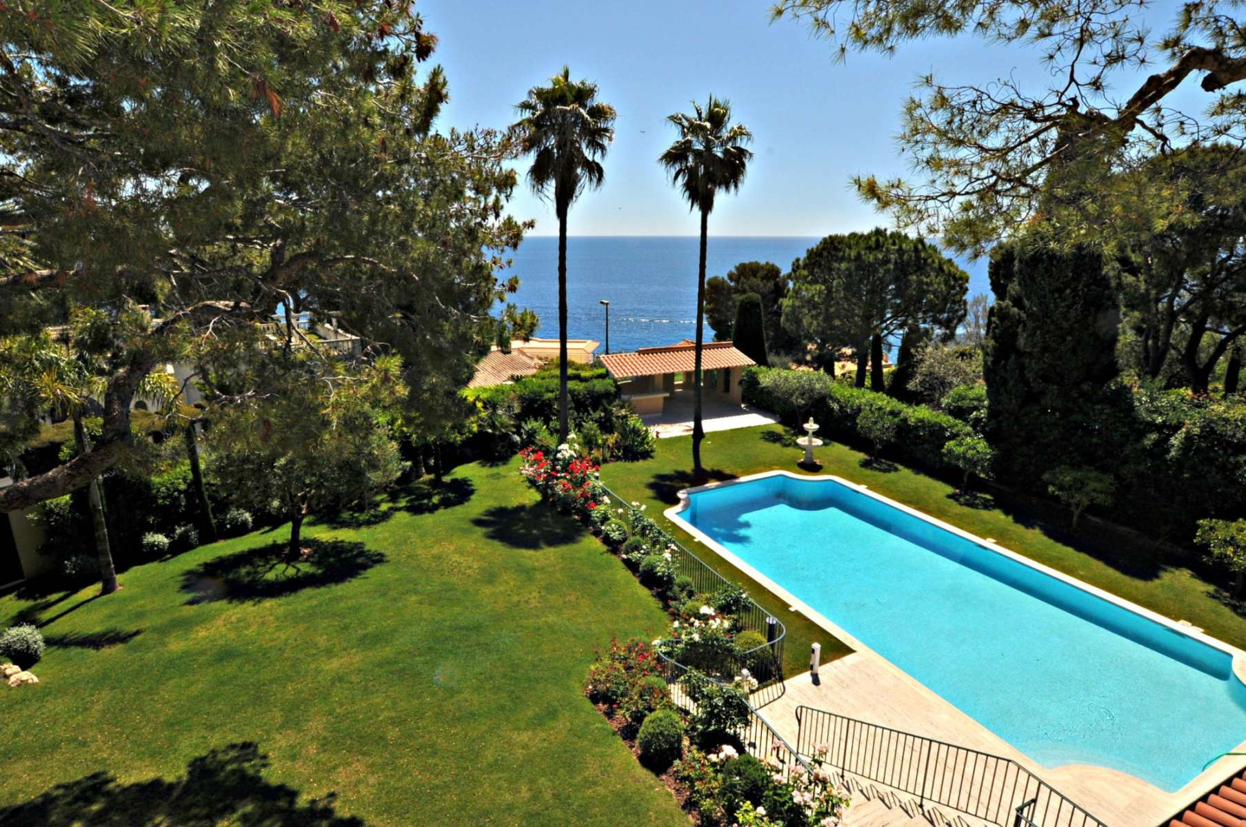 Cap Ferrat Luxury Villa with Sea Views and Exceptional Gardens