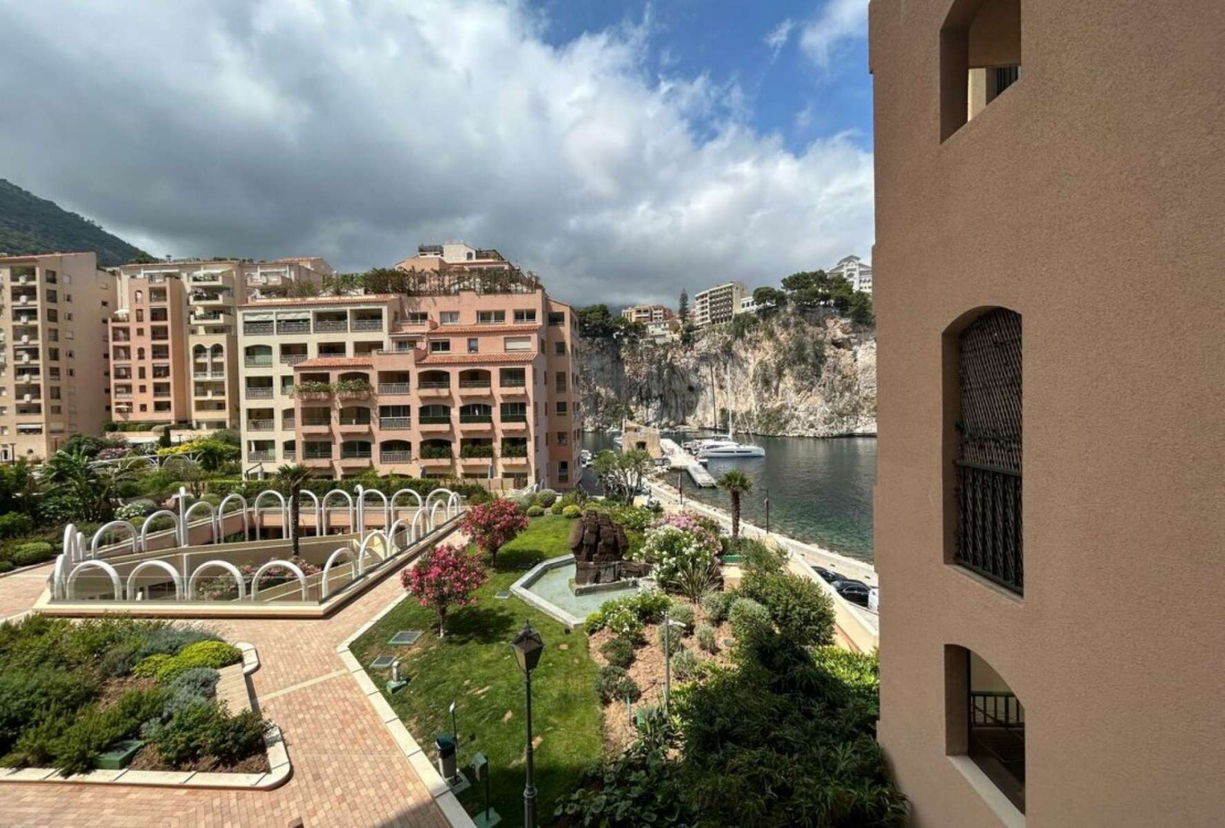 Аpartment in luxurious residence Le Grand Large in Fontvieille