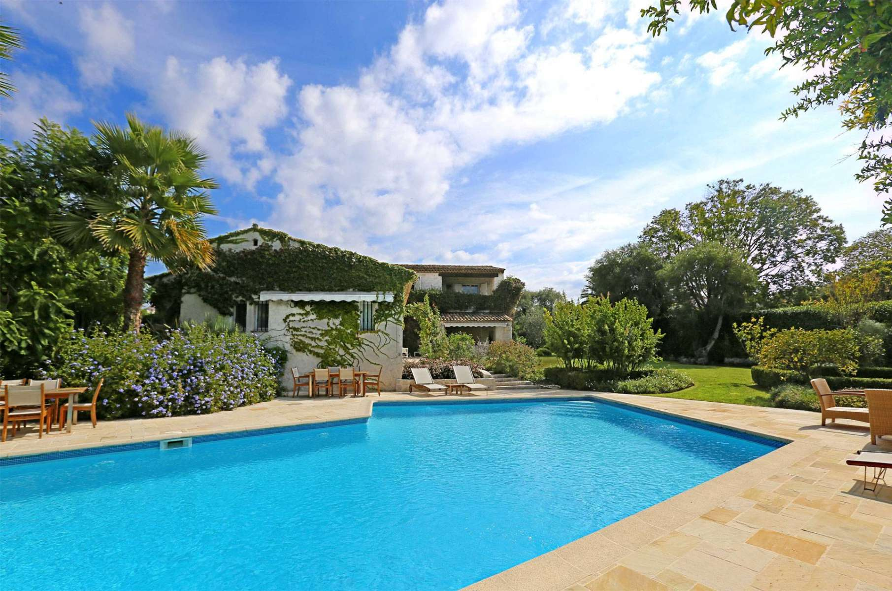 Home for sale in private domain of Cap d'Antibes
