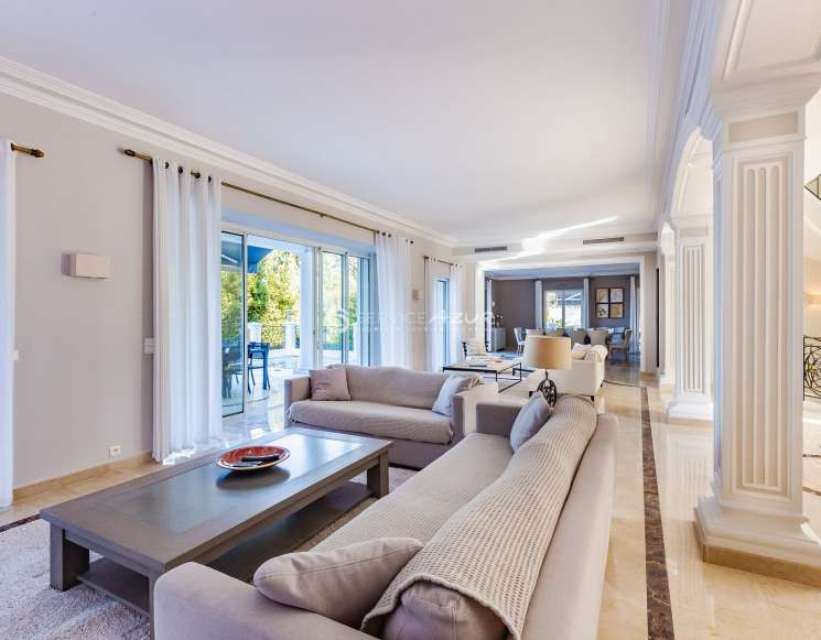 Luxury property in Cap d'Antibes few meters from the sea with pool and tennis - ref 1418