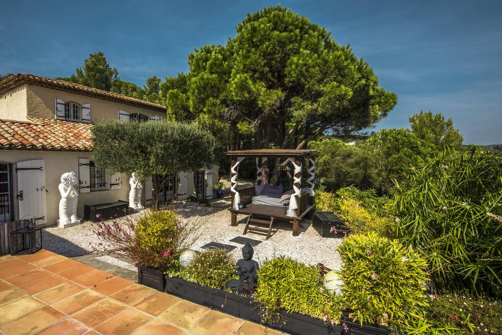 Lovely house by the sea for rent in Saint-Tropez close to Pampelonne beach