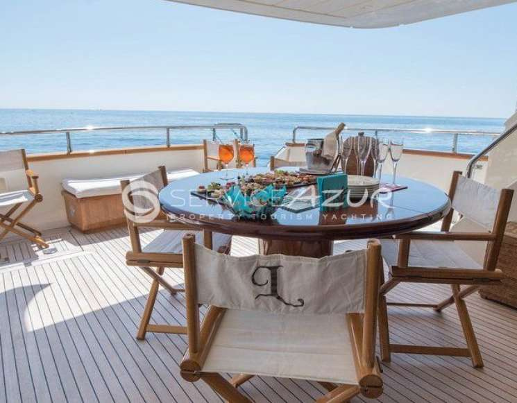 Аренда яхты Falcon 86