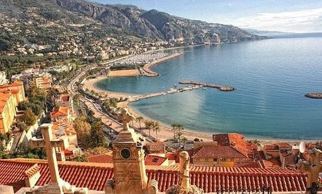 Францию признали самой популярной у туристов страной в мире