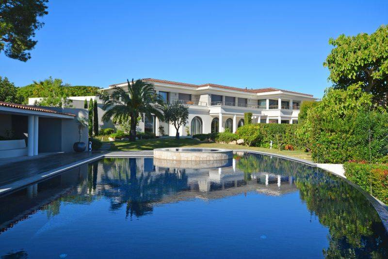 Luxury sea view villa for rent in Saint-Jean-Cap-Ferrat