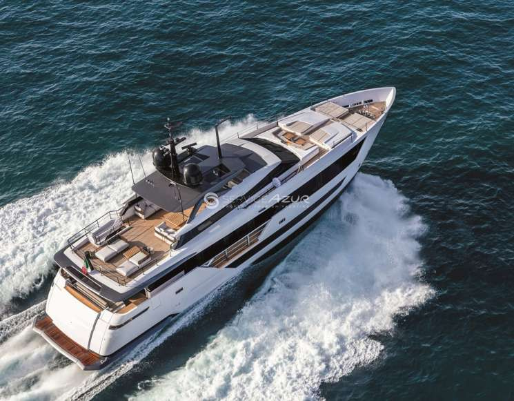 Аренда яхты Ferretti Custom Line 106