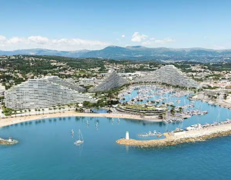fully renovated apartment located in the heart of the iconic Marina Baie des Anges -&nbsp;ref&nbsp;6353